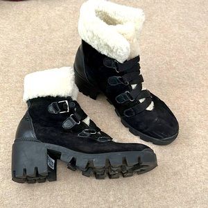 SCHUTZ ARETUZA COMBAT BOOTS SIZE 8.5 Black suede